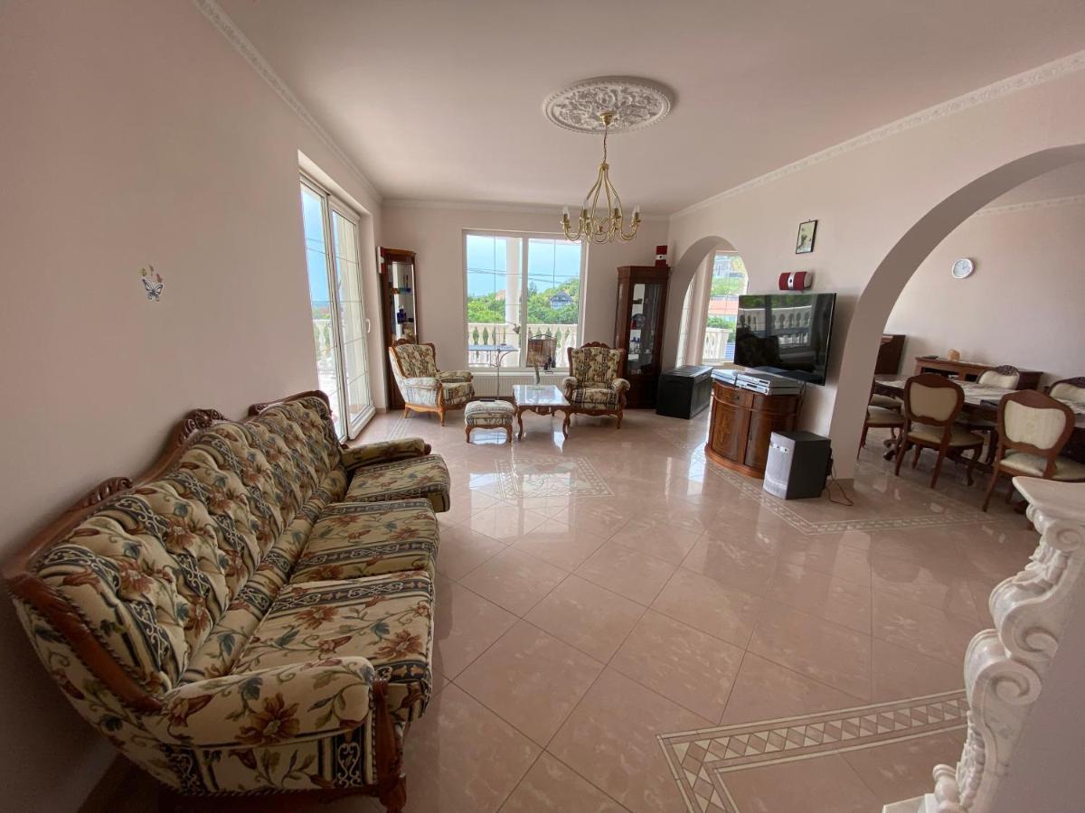 A- Villa Balatonfüred Buitenkant foto